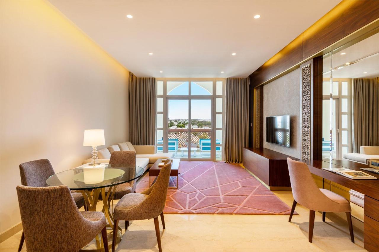 Al Messila, A Luxury Collection Resort & Spa, דוחה מראה חיצוני תמונה A suite at the hotel