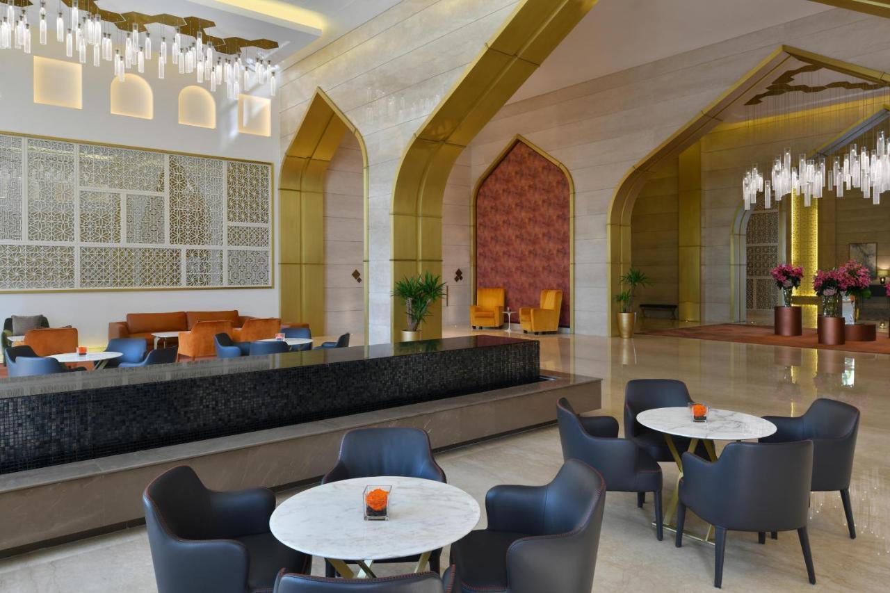 Al Messila, A Luxury Collection Resort & Spa, דוחה מראה חיצוני תמונה The lobby of the hotel