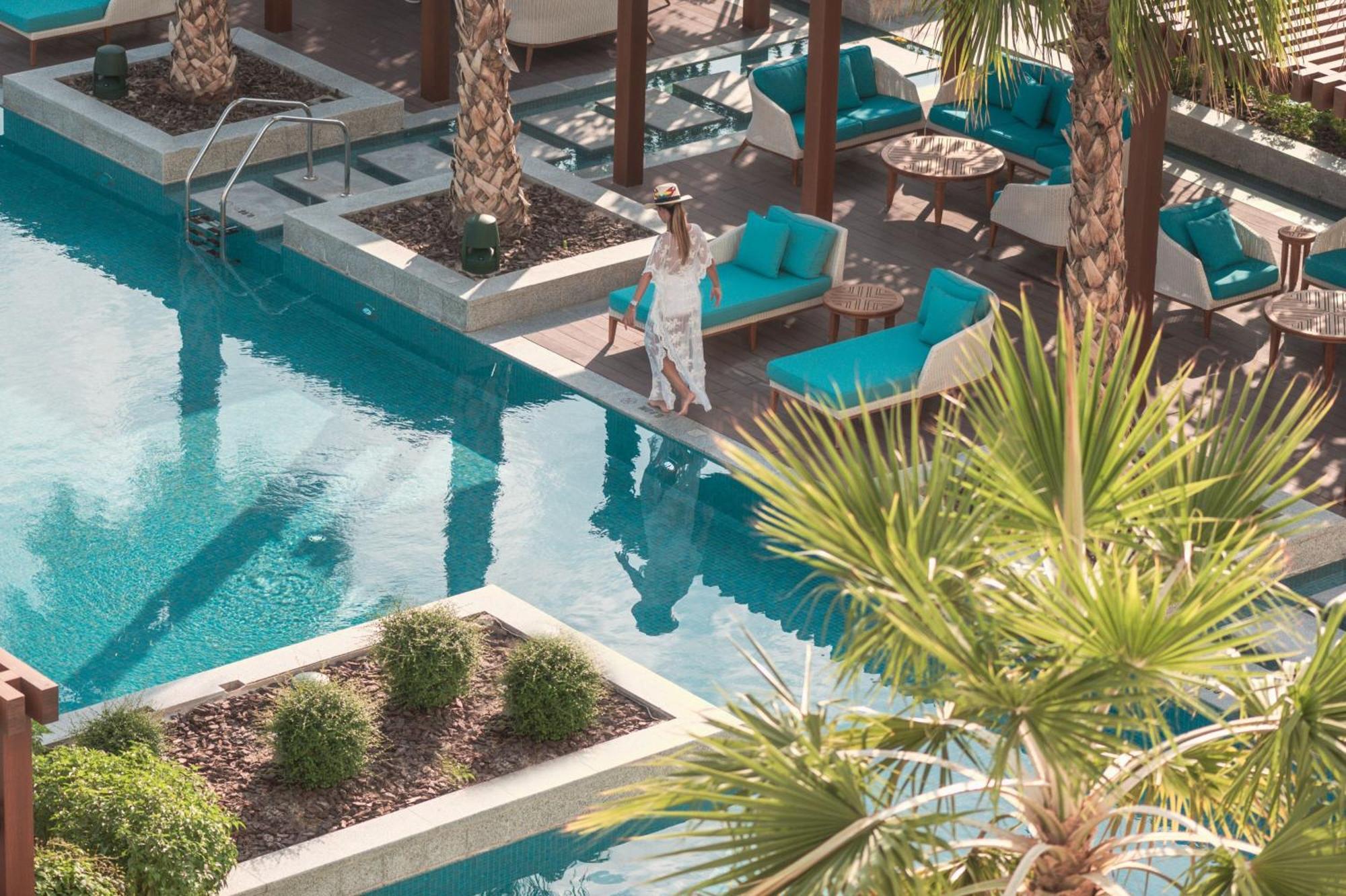 Al Messila, A Luxury Collection Resort & Spa, דוחה מראה חיצוני תמונה The pool at the hotel